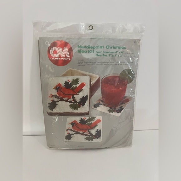 Lot of 2 Columbia Minerva Needlepoint Plastic Canvas Kits 8338 & 8331 VTG 1980 - Picture 9 of 14